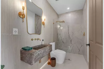 9024 SW 206th St, Cutler Bay, FL 33189 - Photo 15
