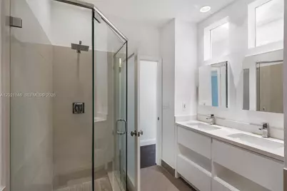325 Meridian Ave #5, Miami Beach, FL 33139 - Photo 13