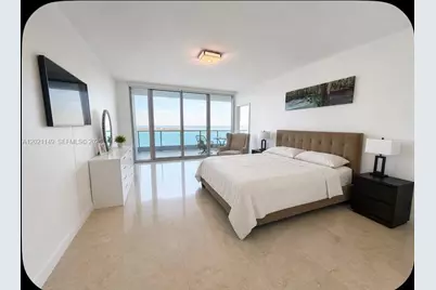 1331 Brickell Bay Dr #4407, Miami, FL 33131 - Photo 3