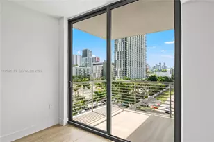 90 NE 32nd St, Miami, FL 33137 - Photo 9