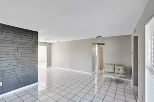 8550 NW 27th Pl, Sunrise, FL 33322 - Photo 9