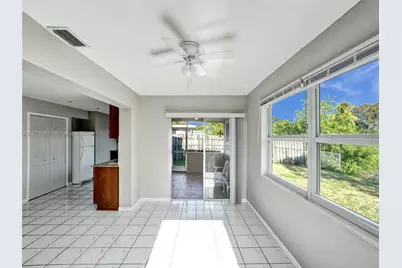 8550 NW 27th Pl #8550, Sunrise, FL 33322 - Photo 13