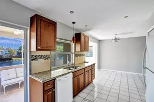 8550 NW 27th Pl, Sunrise, FL 33322 - Photo 11