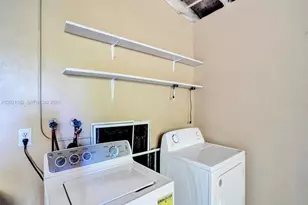 8550 NW 27th Pl, Sunrise, FL 33322 - Photo 27