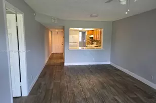 8060 N Colony Cir N, Tamarac, FL 33321 - Photo 5