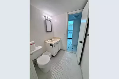 1800 N Andrews Ave #2E, Fort Lauderdale, FL 33311 - Photo 11