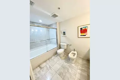 601 NE 36th St #1805, Miami, FL 33137 - Photo 15