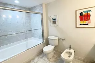 601 NE 36th St, Miami, FL 33137 - Photo 13