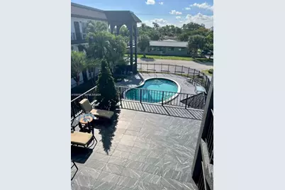 1100 NE 9th Ave #305, Fort Lauderdale, FL 33304 - Photo 3