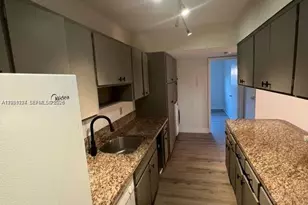1100 NE 9th Ave, Fort Lauderdale, FL 33304 - Photo 11