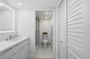 300 SW 130th Terrace, Pembroke Pines, FL 33027 - Photo 17