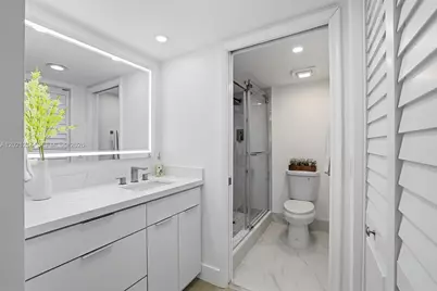 300 SW 130th Ter #110B, Pembroke Pines, FL 33027 - Photo 15