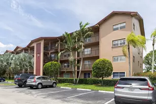 300 SW 130th Terrace, Pembroke Pines, FL 33027 - Photo 27