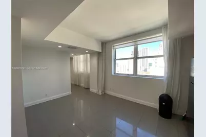 111 E Flagler St #1310, Miami, FL 33131 - Photo 9