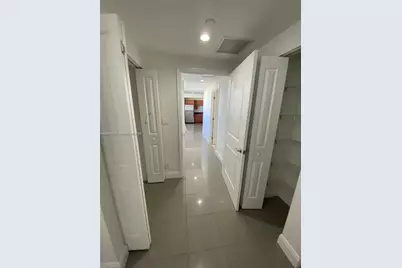 111 E Flagler St #1310, Miami, FL 33131 - Photo 15