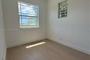 1247 NE 23rd Ave, Pompano Beach, FL 33062 - Photo 9