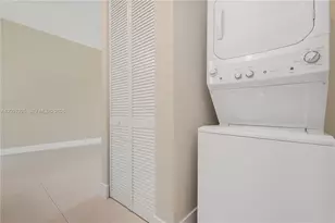6681 NW 104th Ave, Doral, FL 33178 - Photo 33