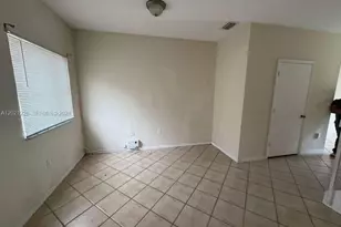 1681 SE 31st Ct, Homestead, FL 33035 - Photo 5