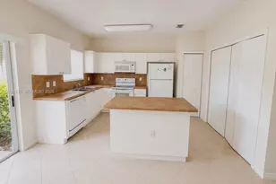 1681 SE 31st Ct, Homestead, FL 33035 - Photo 3