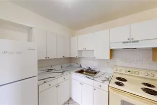 6842 SW 15th St, Miami, FL 33144 - Photo 5