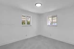 821 SW 7th Ave, Hallandale Beach, FL 33009 - Photo 9