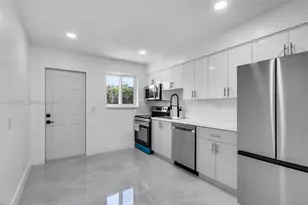 821 SW 7th Ave, Hallandale Beach, FL 33009 - Photo 5