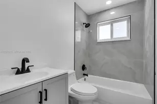 821 SW 7th Ave, Hallandale Beach, FL 33009 - Photo 7