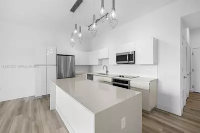 101 Diplomat Pkwy #506, Hallandale Beach, FL 33009 - Photo 9