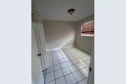 109 NW 14th Way #1-4, Dania Beach, FL 33004 - Photo 9