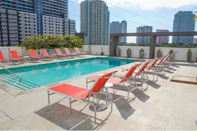 110 SW 12th Street #907, Miami, FL 33130 - Photo 7