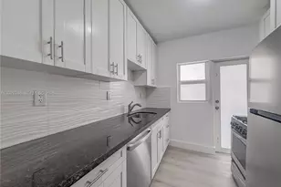955 Bay Dr, Miami Beach, FL 33141 - Photo 7