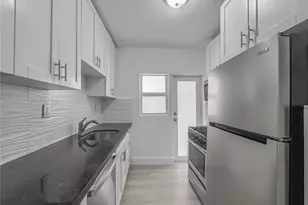 955 Bay Dr, Miami Beach, FL 33141 - Photo 5