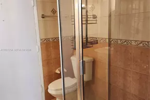 2841 NE 163rd St, North Miami Beach, FL 33160 - Photo 17