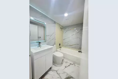 8290 Lake Dr #130, Doral, FL 33166 - Photo 9
