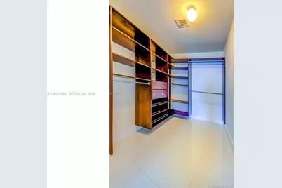 200 Biscayne Boulevard Way #3404, Miami, FL 33131 - Photo 13