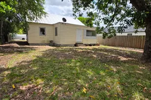 315 NW 53rd St, Miami, FL 33127 - Photo 5