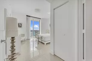 79 SW 12th St, Miami, FL 33130 - Photo 11