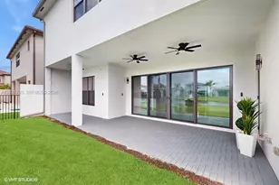 8350 Royal County Down Rd, Boca Raton, FL 33434 - Photo 35