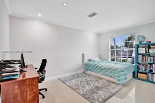 2001 NE 214th St, Miami, FL 33179 - Photo 17