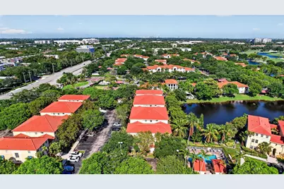 120 Jacaranda Country Club Dr #205, Plantation, FL 33324 - Photo 45