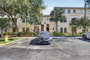 120 Jacaranda Country Club Dr, Plantation, FL 33324 - Photo 35