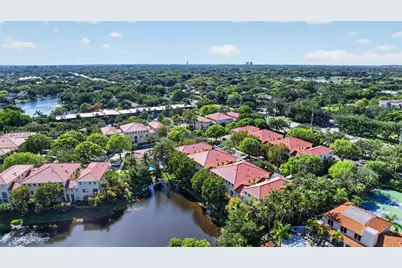 120 Jacaranda Country Club Dr #205, Plantation, FL 33324 - Photo 41