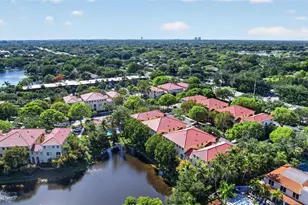 120 Jacaranda Country Club Dr, Plantation, FL 33324 - Photo 41