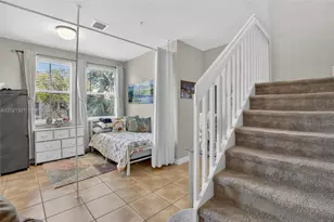 120 Jacaranda Country Club Dr, Plantation, FL 33324 - Photo 25