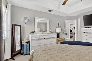 120 Jacaranda Country Club Dr, Plantation, FL 33324 - Photo 23