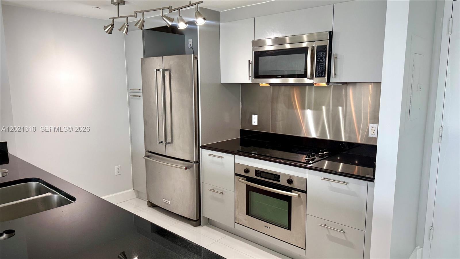 50 Biscayne Blvd #2501 - 50 Biscayne Blvd #2501, Miami, FL 33132 Luxury Property | Jose Angel Pina
