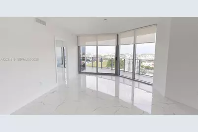 488 NE 18th St #2401, Miami, FL 33132 - Photo 5