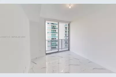 488 NE 18th St #2401, Miami, FL 33132 - Photo 9