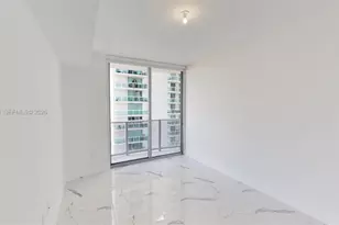 488 NE 18th St, Miami, FL 33132 - Photo 9