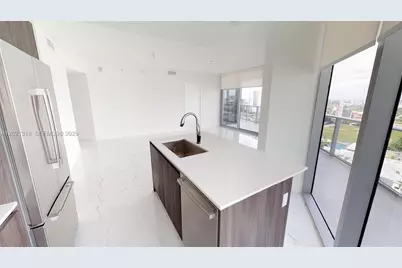 488 NE 18th St #2401, Miami, FL 33132 - Photo 3